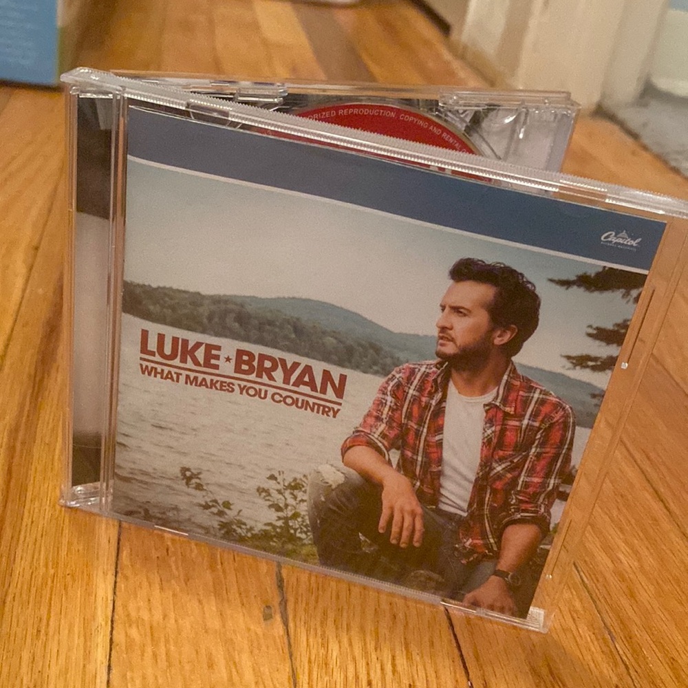 🎶 Luke Bryan - What Makes You Country Audio Music CD 🎶
